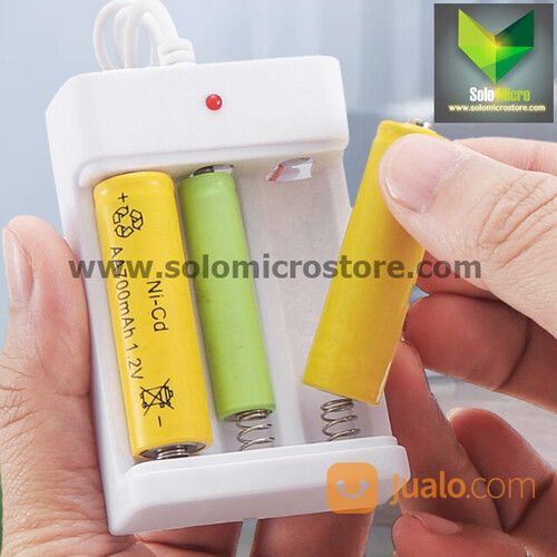 Alat Cas Casan Charger Baterai AA / AAA 3 Slot Colokan USB NEW Termurah