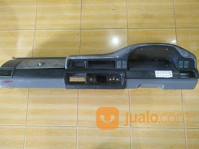 Dashboard Toyota Kijang Grand