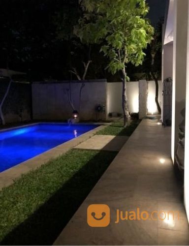 Rumah Mewah Isen International Surabaya Barat Nuansa Vila Resort + Swimming Pool
