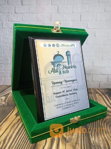 PLAKAT KAYU BOX PREMIUM