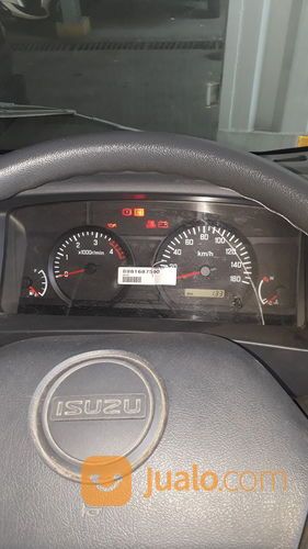 Isuzu Box Besi 6 Ban NMR71 T SD 125 Ps 6 Ban