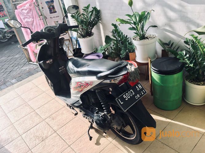 Honda Beat 2011 Putih Plat L Amanah