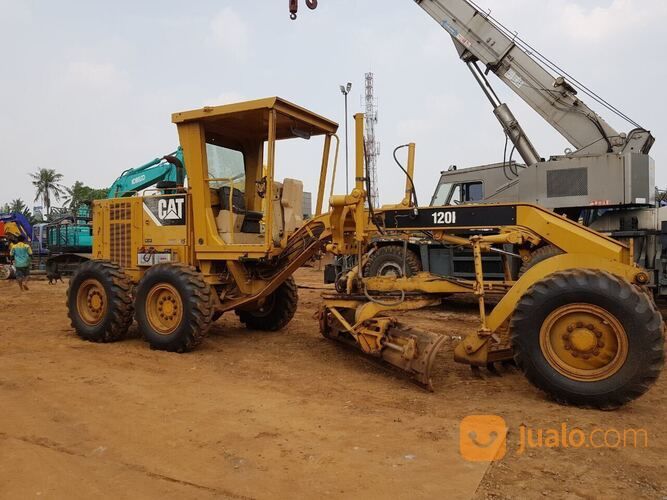Alat Berat Motor Grader CAT 120K Tahun 2015 Tangerang