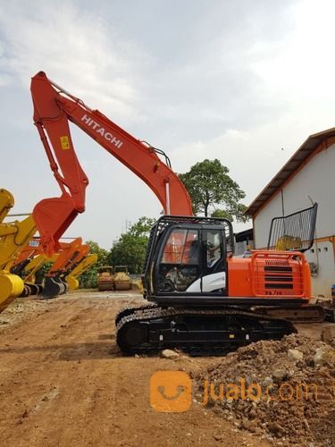 Excavator Hitachi Zaxis 210 Tahun 2015