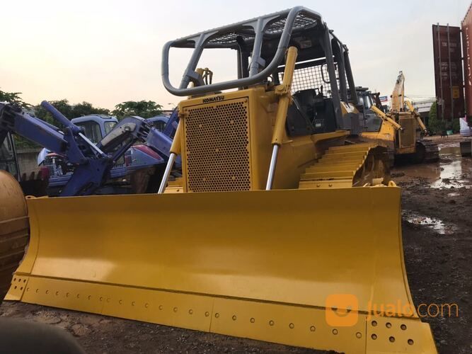 Alat Berat Dozer Komatsu D85 ESS 2013 Tangerang