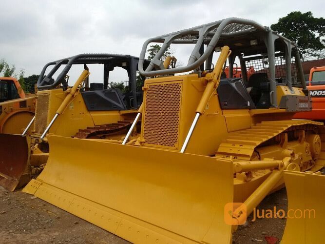 Alat Berat Dozer Komatsu D85 ESS 2013 Tangerang