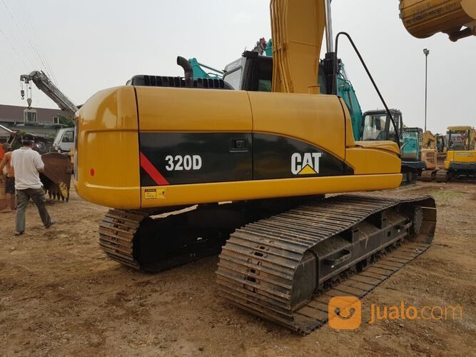 Excavator Backhoe CAT 320d Breaker Tahun 2013 Tangerang