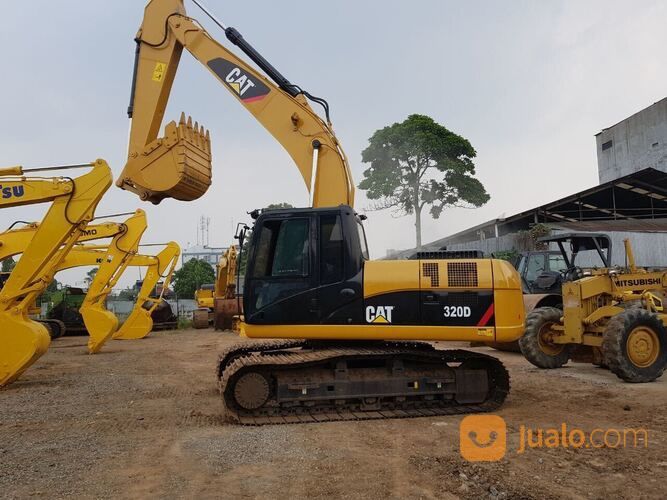 Excavator Backhoe CAT 320d Breaker Tahun 2013 Tangerang