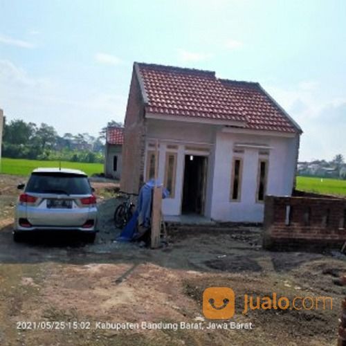 Beli Rumah Daerah Bandung Barat Dekat Jalan Raya