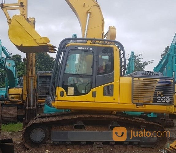 Excavator Komatsu PC200-8MO Tahun 2014