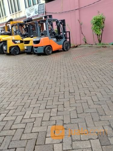 Sewa Forklift Angke 081282428686