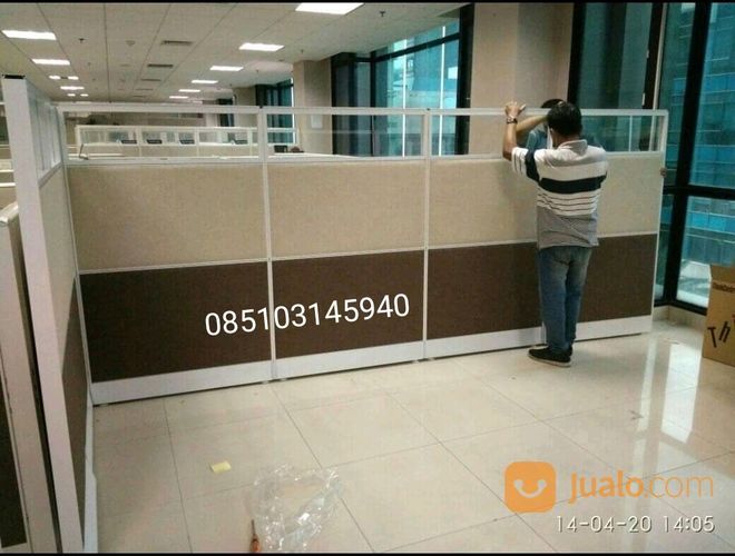 Partisi Kantor Pembatas Ruang Kerja
