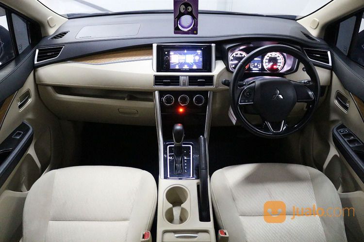 Mitsubishi Xpander Ultimate AT 2018 Hitam