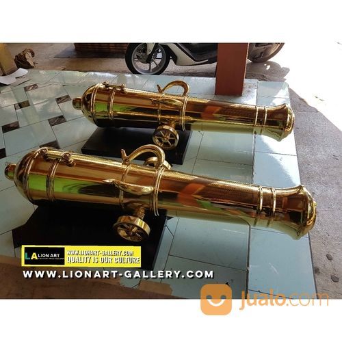 Kerajinan Meriam Kuningan Untuk Hiasan