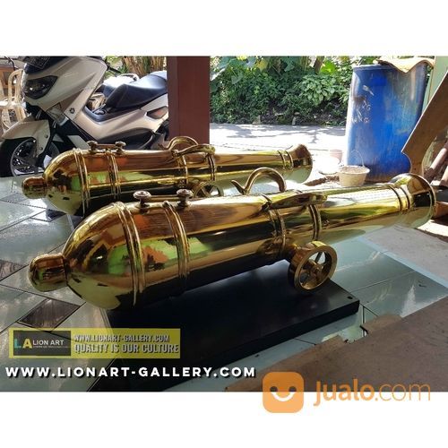 Kerajinan Meriam Kuningan Untuk Hiasan