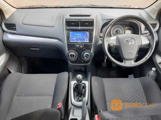 TOYOTA GRAND AVANZA VELOZ 1.5 MANUAL 2018 Merah