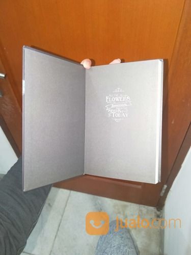 BUKU TULIS COVER TEBAL DENGAN KERTAS 2 TONE MOTIF BUNGA HITAM NOTEBOOK