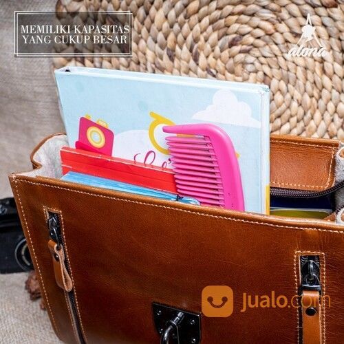 Shoulder Bag / Tas Selempang Wanita Kulit Asli Aurora Bag Desain Klasik Nan Elegan | Alona Leather
