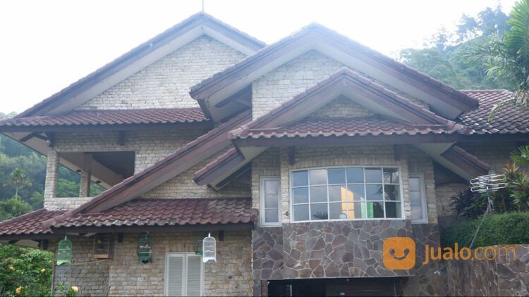 Rumah Villa Bukit Pinus Suasana Sejuk Di Kota Batu