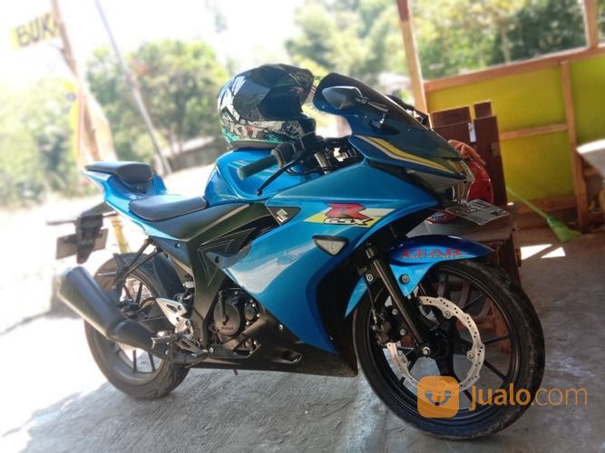 GSX R150 ISTIMEWA 2017 JARANG PAKAI PLAT H