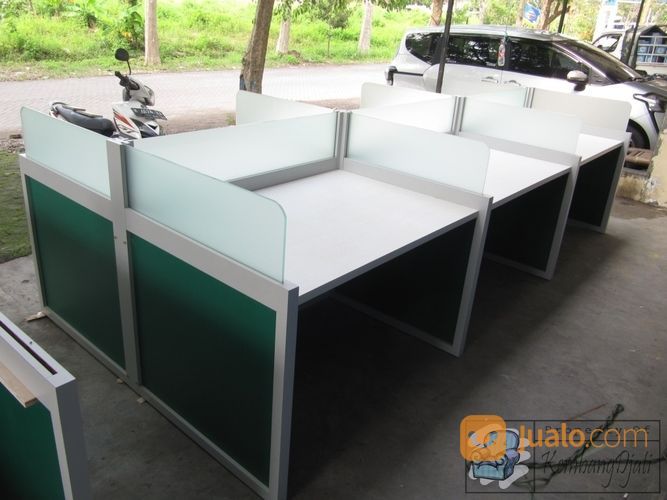 Meja Partisi Kantor 6 Orang