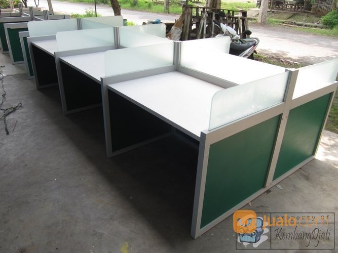 Meja Partisi Kantor 6 Orang