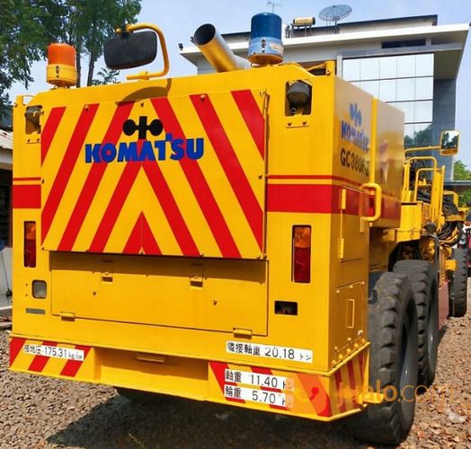 Alat Berat Road Cutter Komatsu Model GC380F-2