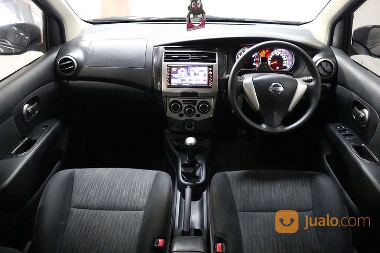 Nissan Grand Livina X-Gear MT 2016 Abu-Abu