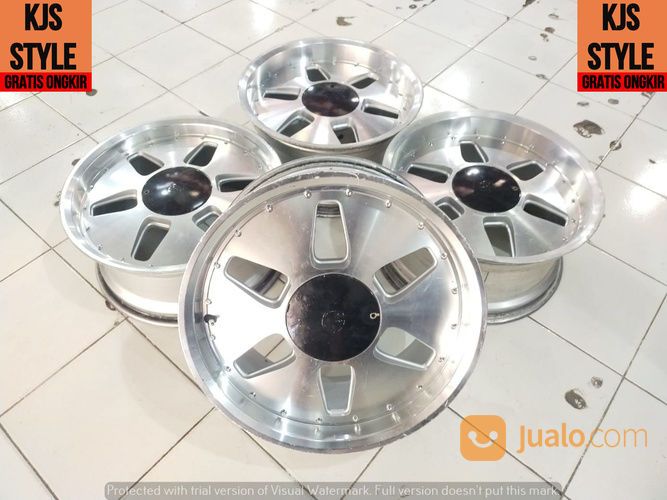 Pelek Seken Mae R17+Ban 205 45 R17 Pcd 10x100/114,3 Lebar 7,5/8,5 ET 38/35