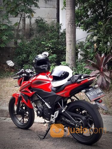 HONDA Motor CB150R 2018 Merah Silver Low KM, Pajak Panjang, Kondisi Mulus Harga Murah