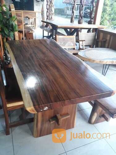 Set Meja Makan Trembesi Restok Keluarga Cemara 22e8