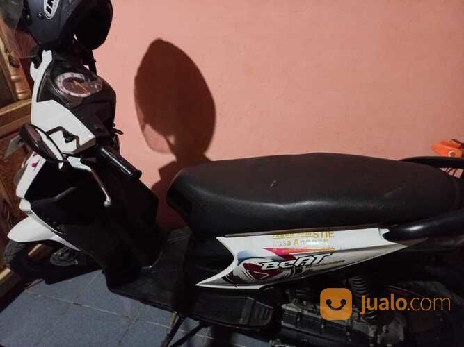 Honda Beat Karbu 2009 Warna Putih * Surat-Surat Lengkap BPKB Ada Masih Panjang Sampai 2024, STNK.