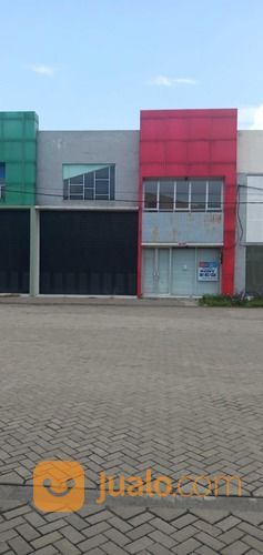 Gudang Legundi Sumo Estate. Selangkah Dengan Gate Tol KLBM