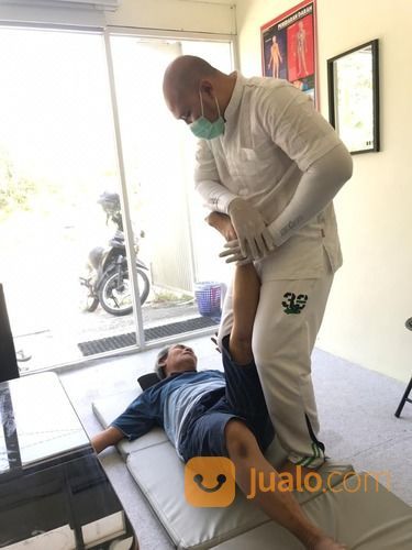 Chiropractic Surabaya Terapi Saraf Kejepit