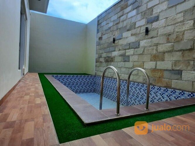 Rumah Mewah 4 KT Di Perumahan Pondok Blimbing Indah, Araya, Malang