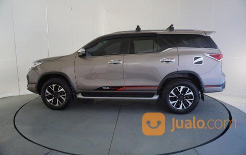 Toyota Fortuner 2.4 TRD 2018