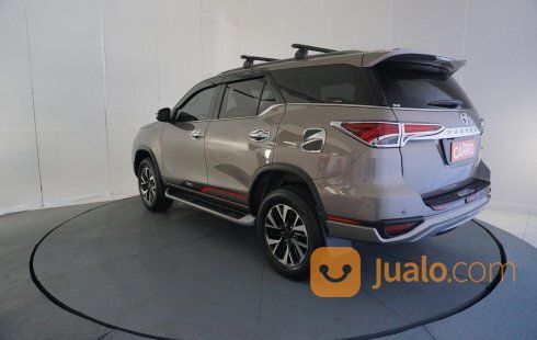 Toyota Fortuner 2.4 TRD 2018