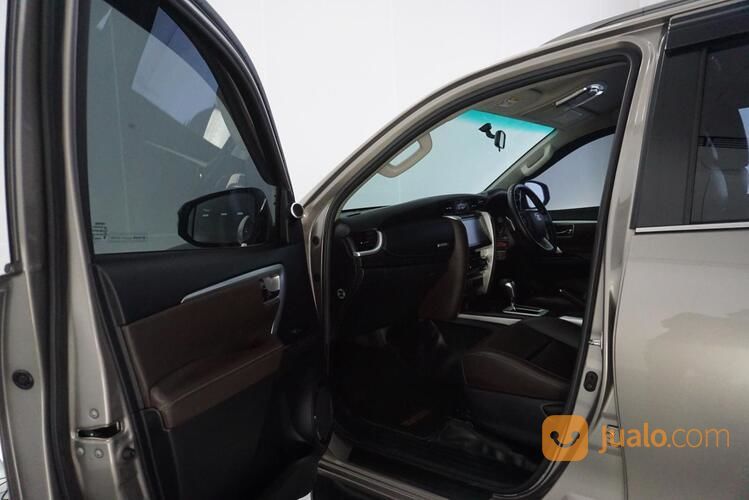 Toyota Fortuner 2.4 TRD 2018