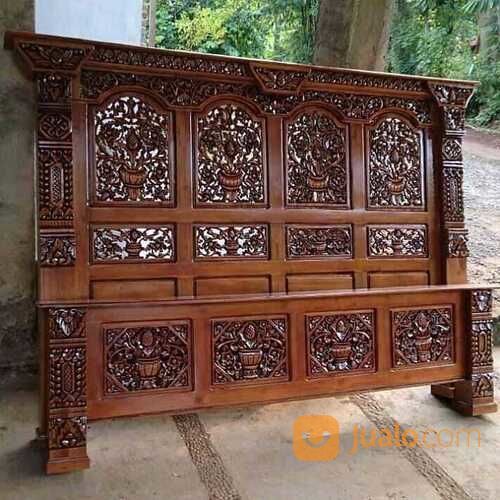 Dipan Ukir Gebyok Rata