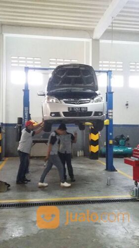 Gedung 4 Lantai Room Bengkel Kantor Gudang Di Depok, Jakarta Timur