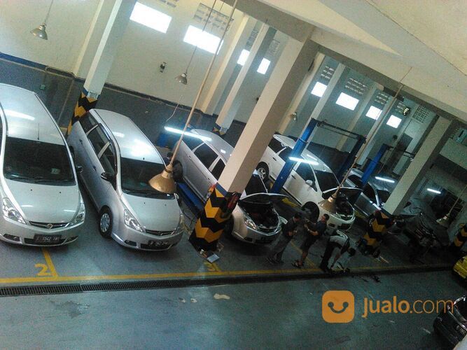 Gedung 4 Lantai Room Bengkel Kantor Gudang Di Depok, Jakarta Timur