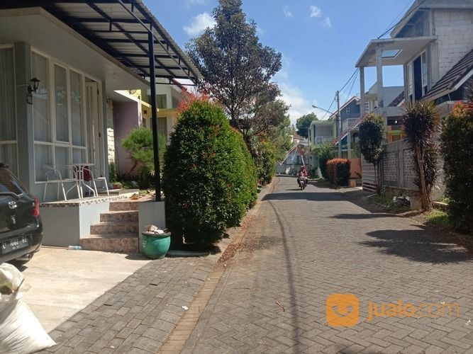 The Villa Safira Siap Huni Jl. Abdul Gani Atas Kota Wisata Batu-Malang