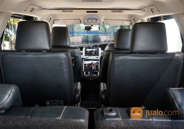 2019 Innova Venturer Diesel Matic, KM 20rb, Pajak Panjang, Istimewa