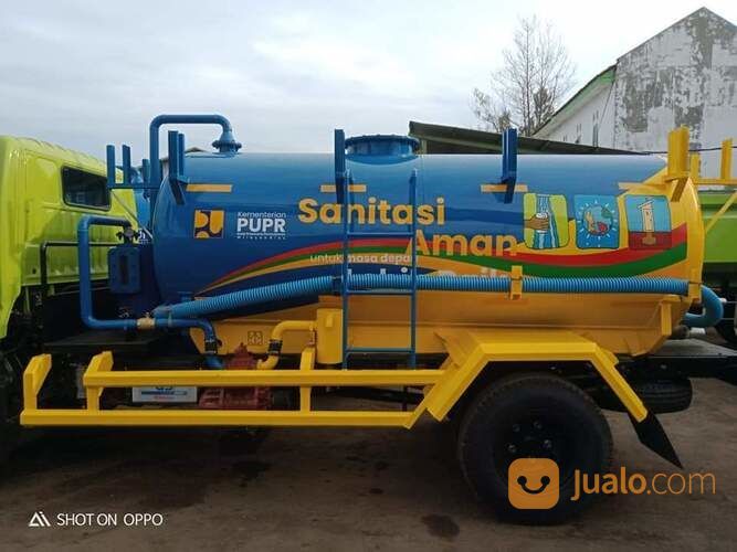 TANGKI TINJA TRUK HISAP TINJA TRUK HISAP LIMBAH MINYAK TRUK HISAP LIMBAH LUMPUR TRUK TANGKI VACUMM