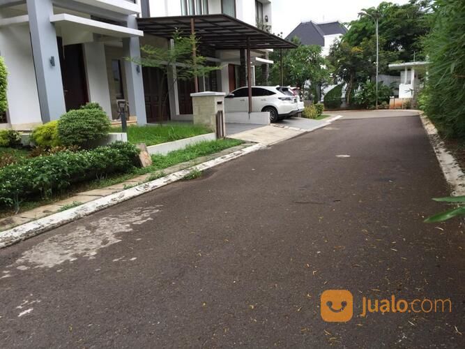 Rumah Cantik Beserta Isinya Di Town House Pasadenia Residence