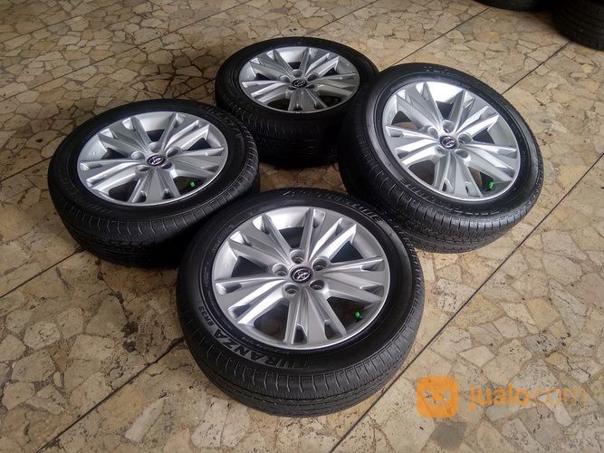 Velg Mobil Original Innova Venturer Ring 17 Lebar 6,5 ET35 Pcd 5x114