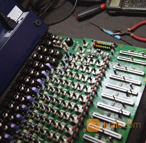 Ahli Service Alat Musik & Sound System Berpengalaman