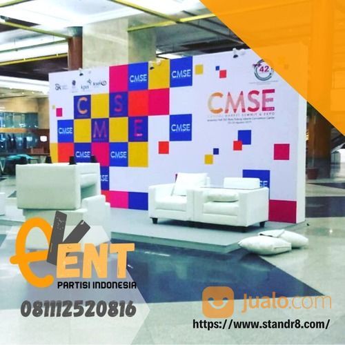 BACKDROP PAMERAN