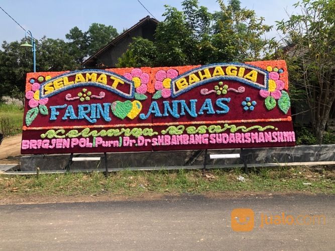 Papan Bunga Lampung Tengah 082177067903