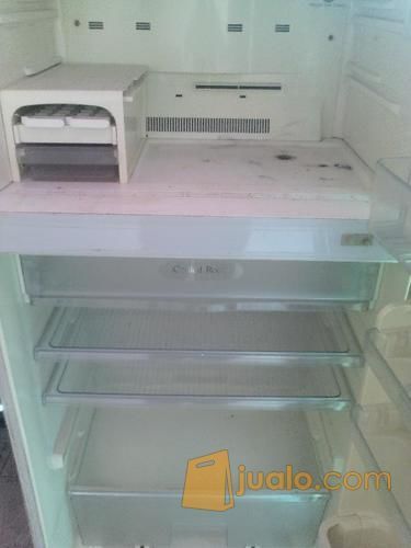 KULKAS SHARP 2 PINTU